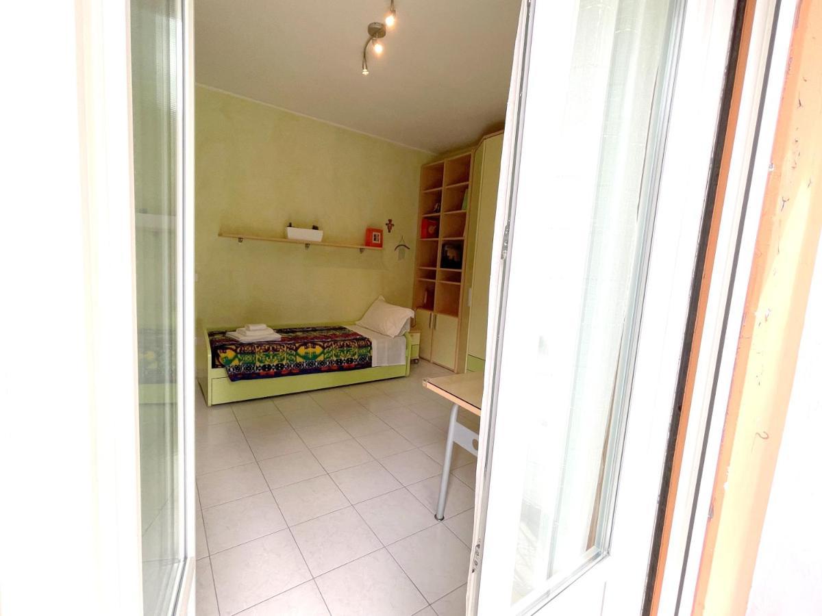 Accomodo Mib28 Bivano Navigli Apartment Milan Bagian luar foto
